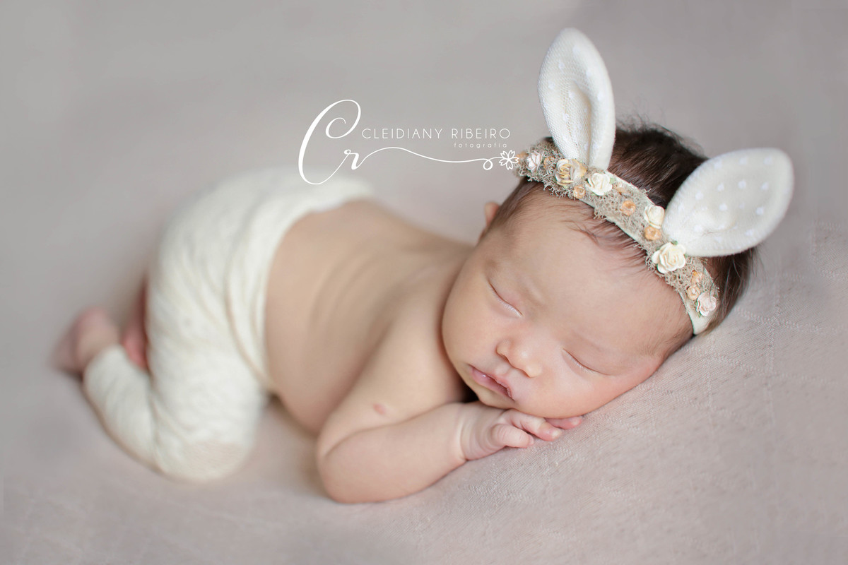 cleidiany-fotografia-newborn-foto-photo-baby-brasil-sp-mãe-pai-mães-pais-photograph-ensaio newborn-cotia-profissional-baby-bebê-coelho-