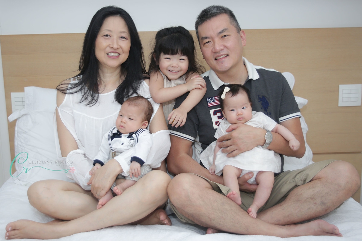 ensaio gêmeos-acompanhamento-cleidianyribeiro-fotográfa-amor-família-bebê-ensaio-fotografiadefamília-amor-baby-imãos-cleidiany-foto-fotodeensaio-3meses-sorriso