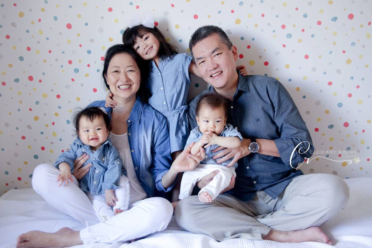 ensaio gêmeos-acompanhamento-cleidianyribeiro-fotográfa-amor-família-bebê-ensaio-fotografiadefamília-amor-baby-imãos-cleidiany-foto-fotodeensaio-3meses-sorriso