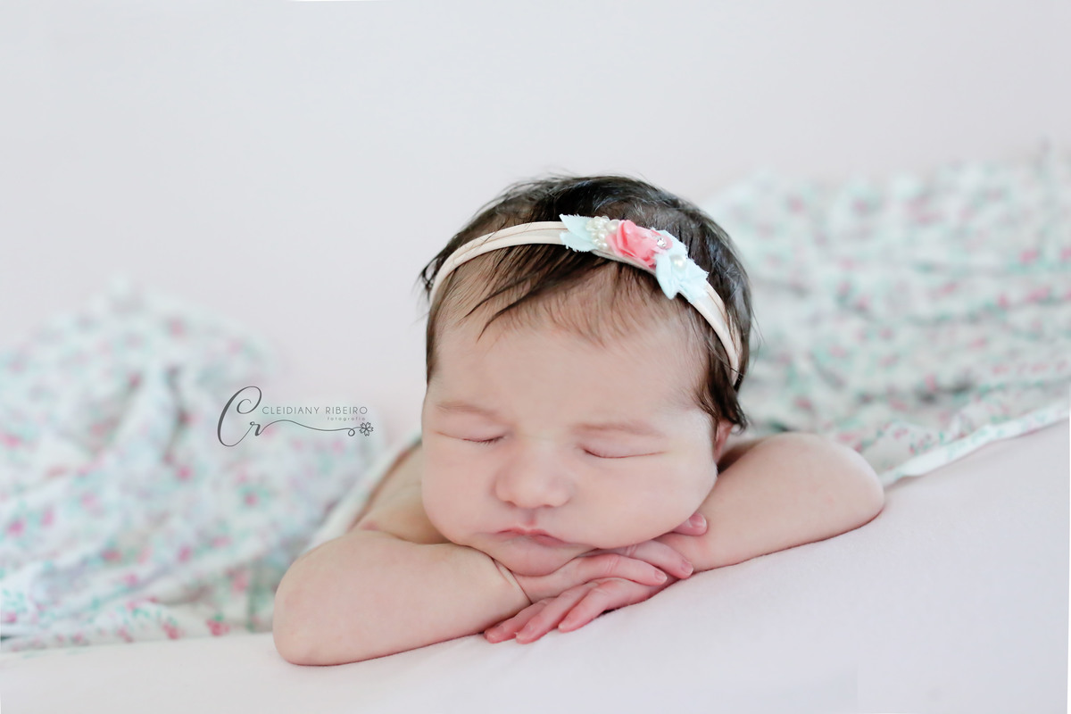 bebê-bebe-newborn-fotografia-recen nascido-familia-gestante-fotos-profissional-fotógrafa-criança-gravida-ensaios-studio-estudio-cleidianyribeiro-32semanas-grávida-mãedeprimeiraviagem-bebê-recennascido