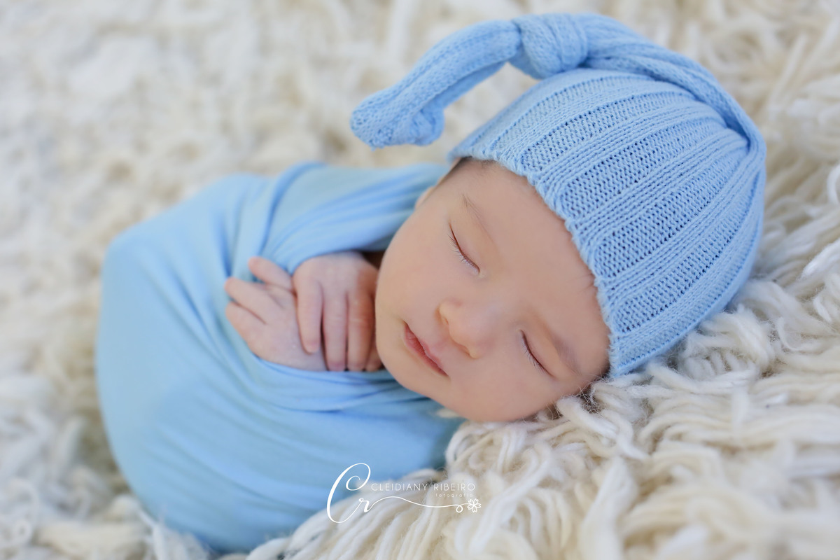 newborn-ensaiodobebê-recennascido-menino-baby-bebê-Romeu-32semanas-grávida-gestante-ensaiofotográfico-ensaio-fotodebebê-fotografa-cleidianyribeirofotografia-cleidiany-estudio-fotógrafa-granjaviana-referênciadafotografia-ensaioestudio-mãedemenino-mãe