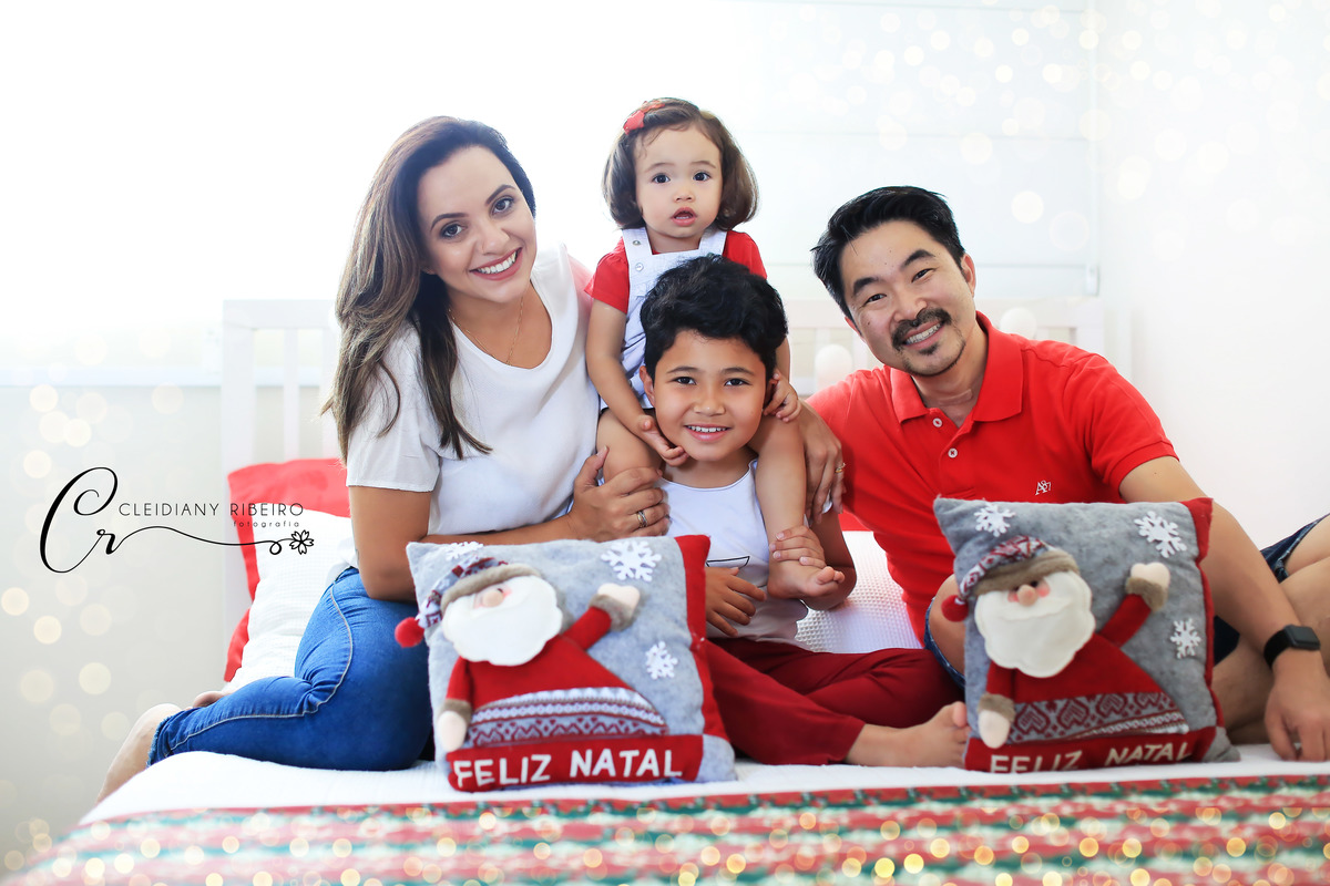 ensaio bebê-ensaio-fotografia-cleidiany ribeiro - granja viana-cotia-sp-ensaio familia-criança-recem nascido-newborn-acompanhamento-estudio-fotos-são paulo-natalino-papai noel-2019- ensaio fotografico-familia-irmãos