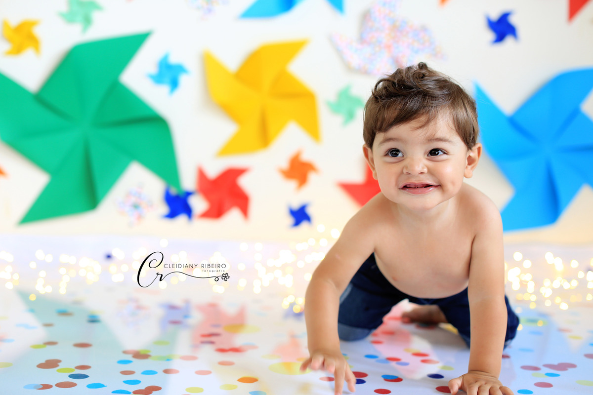 Smash-the-cake-cleidiany-amasse-o-bolo-cleidianyribeiro-fotografia-ensaio-estudio-granja-viana-cotia-sp-morumbi-fotografia-infantil-cata-vento-cores-gestante-newborn-gravidez-bolo-referência-em-fotografia-família-mãe-pai-amor-foto-profissional-da-foto