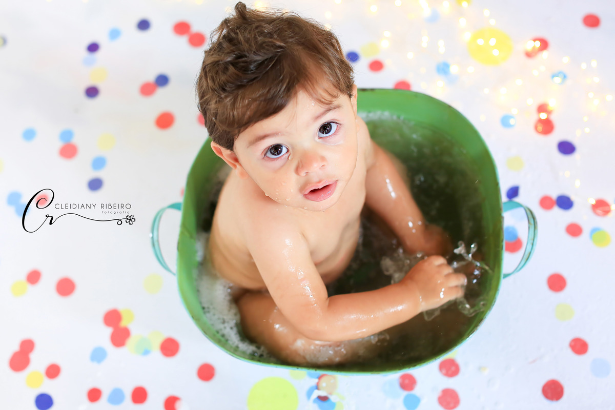 Smash-the-cake-cleidiany-amasse-o-bolo-cleidianyribeiro-fotografia-ensaio-estudio-granja-viana-cotia-sp-morumbi-fotografia-infantil-cata-vento-cores-gestante-newborn-gravidez-bolo-referência-em-fotografia-família-mãe-pai-amor-foto-profissional-da-foto