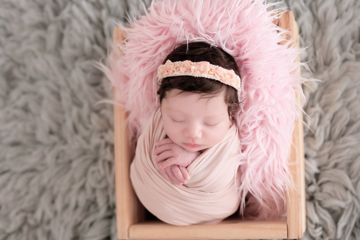 newborn-ensaionewborn-cotia-granjaviana-fotografia-cleidianyribeiro-ensaiofotografico-ensaiodobebe-acompanhamentomensal-gestante-32semanas-festainfantil-cleidiany-foto-ensaiocotia-ensaiogranjaviana-granjaviana-sãopaulo-bebe-criança-festainfantil-fotolinda