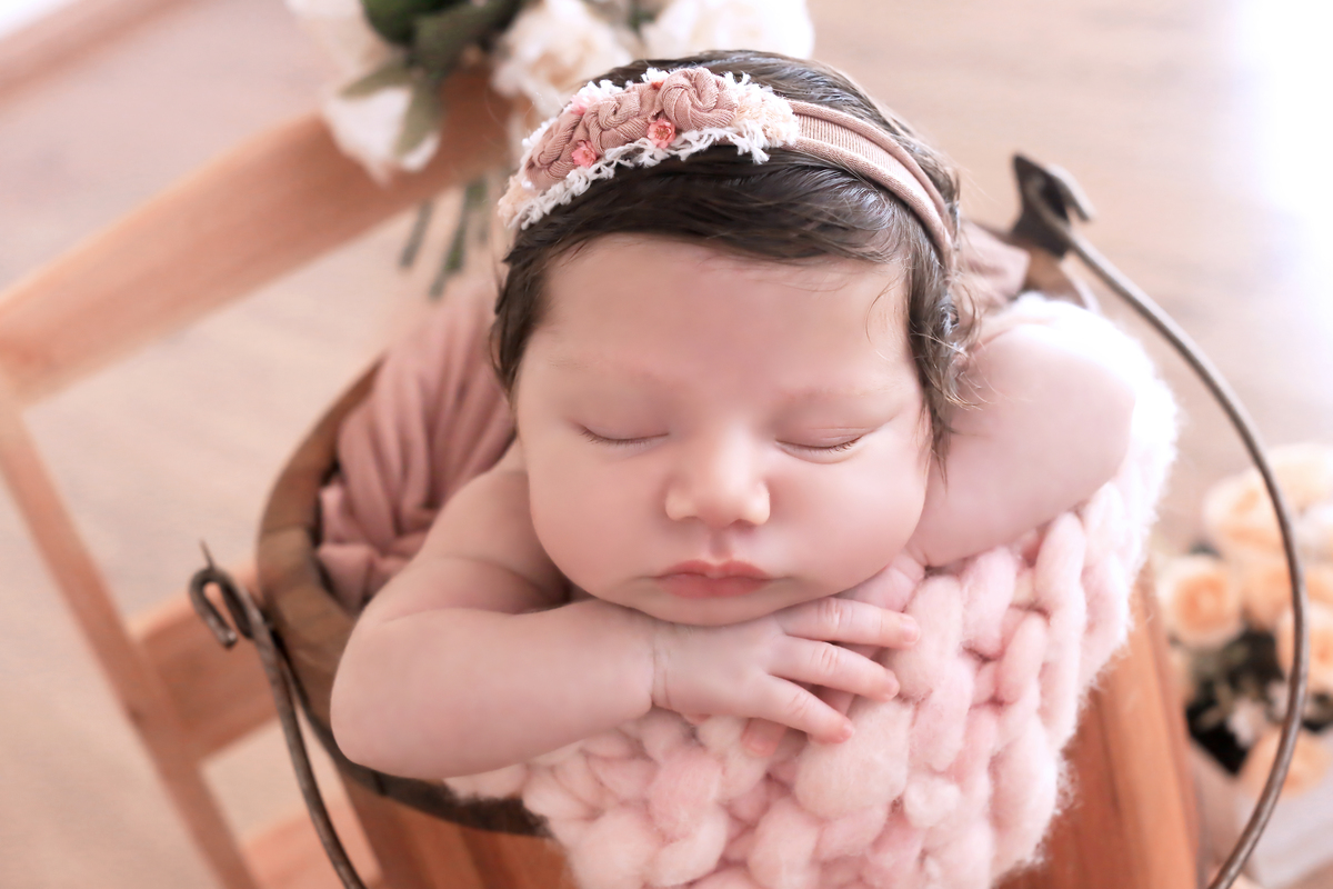 newborn-ensaionewborn-cotia-granjaviana-fotografia-cleidianyribeiro-ensaiofotografico-ensaiodobebe-acompanhamentomensal-gestante-32semanas-festainfantil-cleidiany-foto-ensaiocotia-ensaiogranjaviana-granjaviana-sãopaulo-bebe-criança-festainfantil-fotolinda