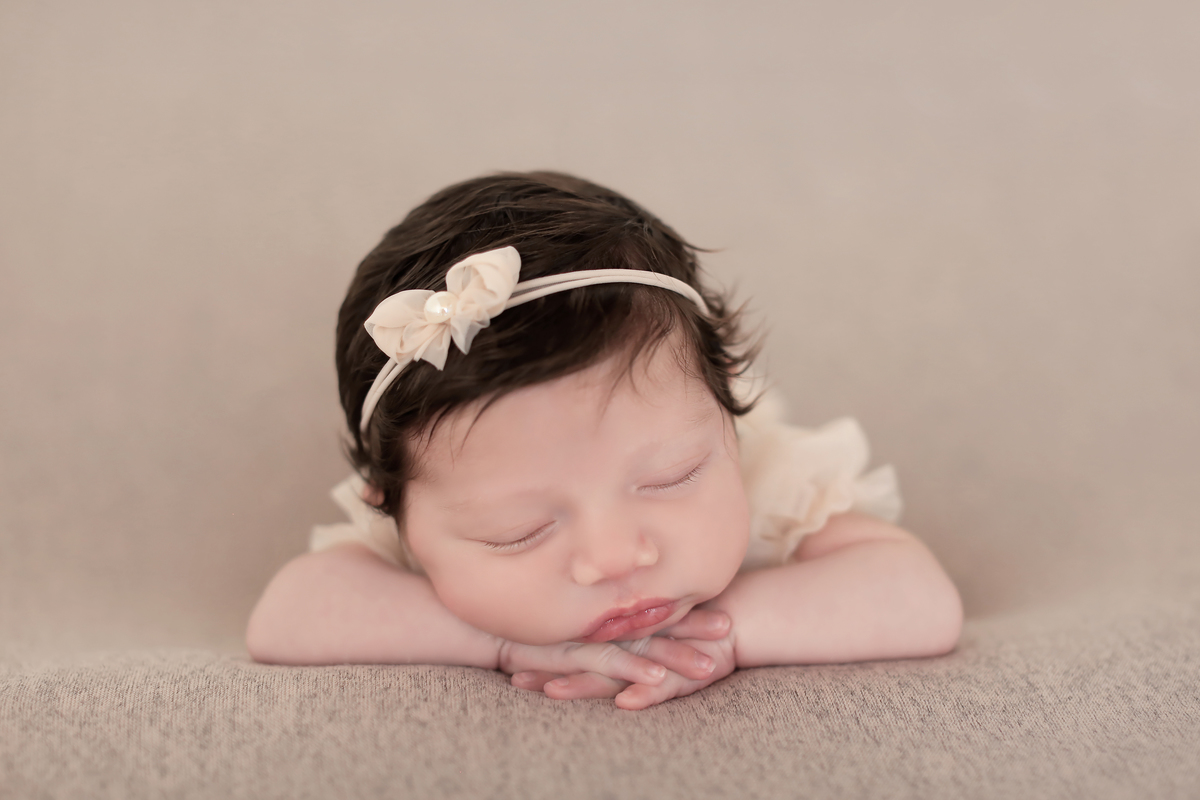 newborn-ensaionewborn-cotia-granjaviana-fotografia-cleidianyribeiro-ensaiofotografico-ensaiodobebe-acompanhamentomensal-gestante-32semanas-festainfantil-cleidiany-foto-ensaiocotia-ensaiogranjaviana-granjaviana-sãopaulo-bebe-criança-festainfantil-fotolinda