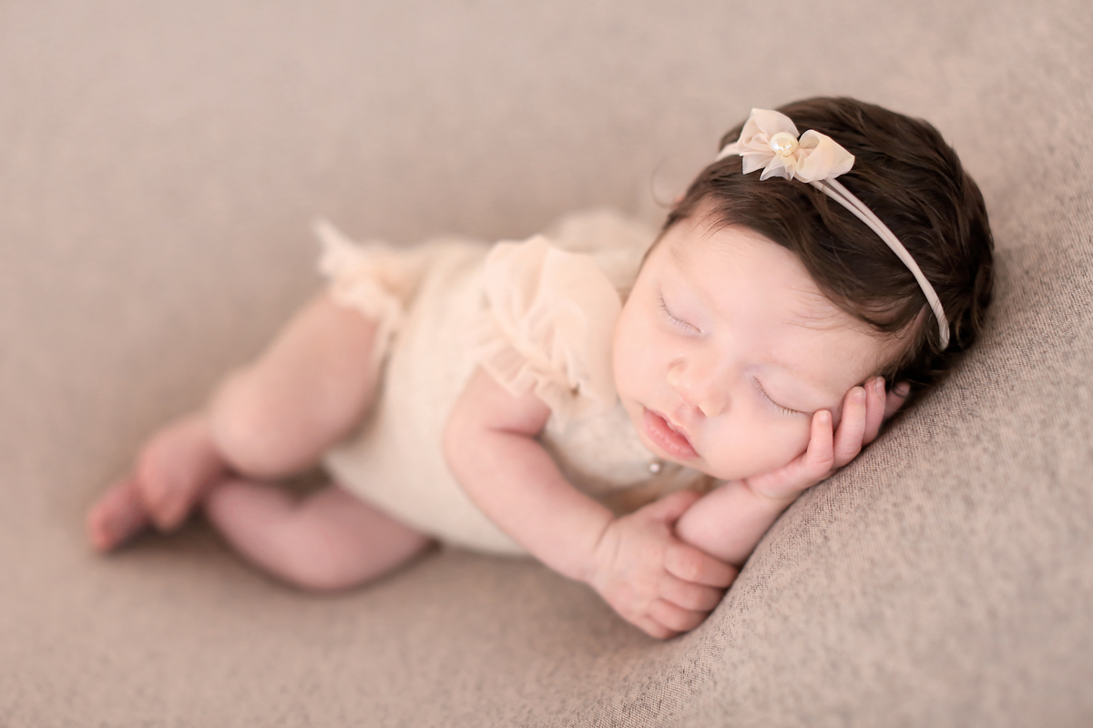 newborn-ensaionewborn-cotia-granjaviana-fotografia-cleidianyribeiro-ensaiofotografico-ensaiodobebe-acompanhamentomensal-gestante-32semanas-festainfantil-cleidiany-foto-ensaiocotia-ensaiogranjaviana-granjaviana-sãopaulo-bebe-criança-festainfantil-fotolinda