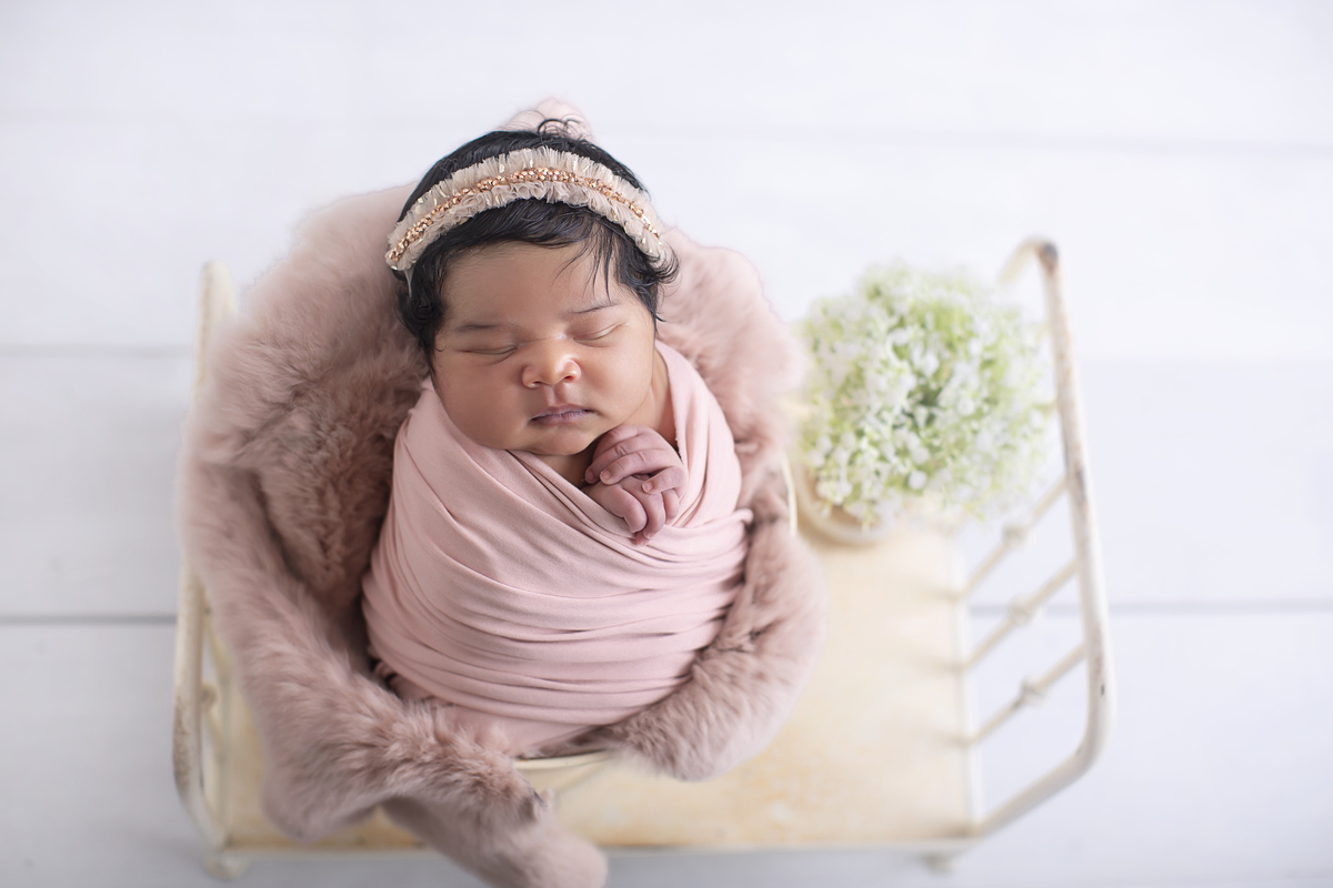 ensaionewborn-bebê-ensaiodobebe-newborngranjaviana-cotia-granjaviana-osasco-carapicuiba-morumbi-jardins-sãopaulo-cleidianyribeirofotofrafia-fotografiagranjaviana-fotogranjaviana-estudiogranjaviana-estudiofotografico-estudio-fotoprofissionais-gestante