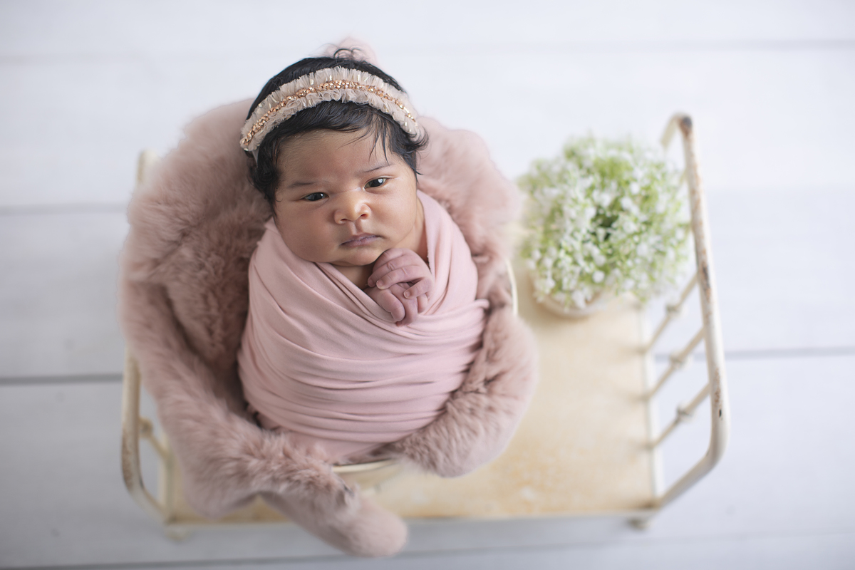 ensaionewborn-bebê-ensaiodobebe-newborngranjaviana-cotia-granjaviana-osasco-carapicuiba-morumbi-jardins-sãopaulo-cleidianyribeirofotofrafia-fotografiagranjaviana-fotogranjaviana-estudiogranjaviana-estudiofotografico-estudio-fotoprofissionais-gestante