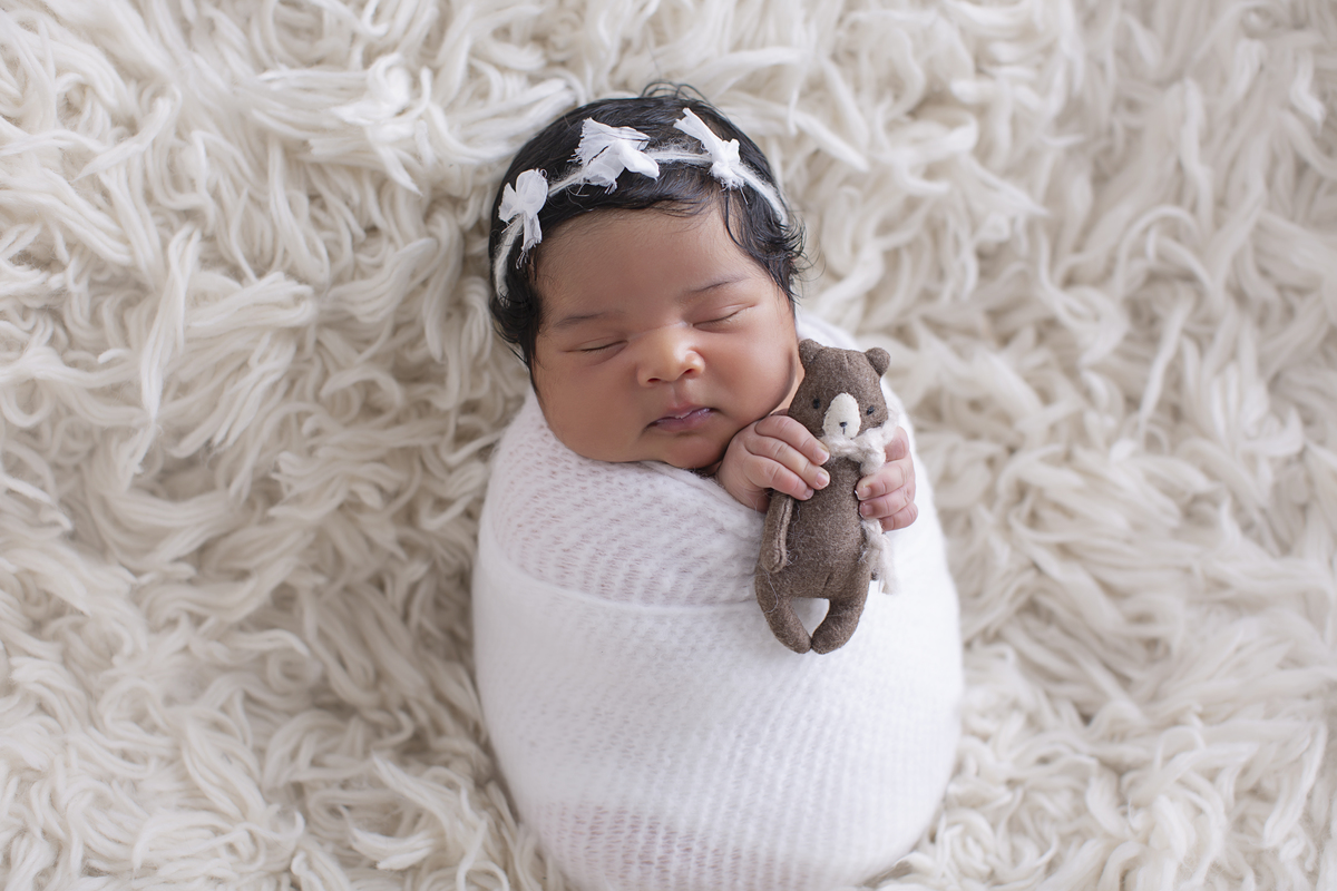 ensaionewborn-bebê-ensaiodobebe-newborngranjaviana-cotia-granjaviana-osasco-carapicuiba-morumbi-jardins-sãopaulo-cleidianyribeirofotofrafia-fotografiagranjaviana-fotogranjaviana-estudiogranjaviana-estudiofotografico-estudio-fotoprofissionais-gestante