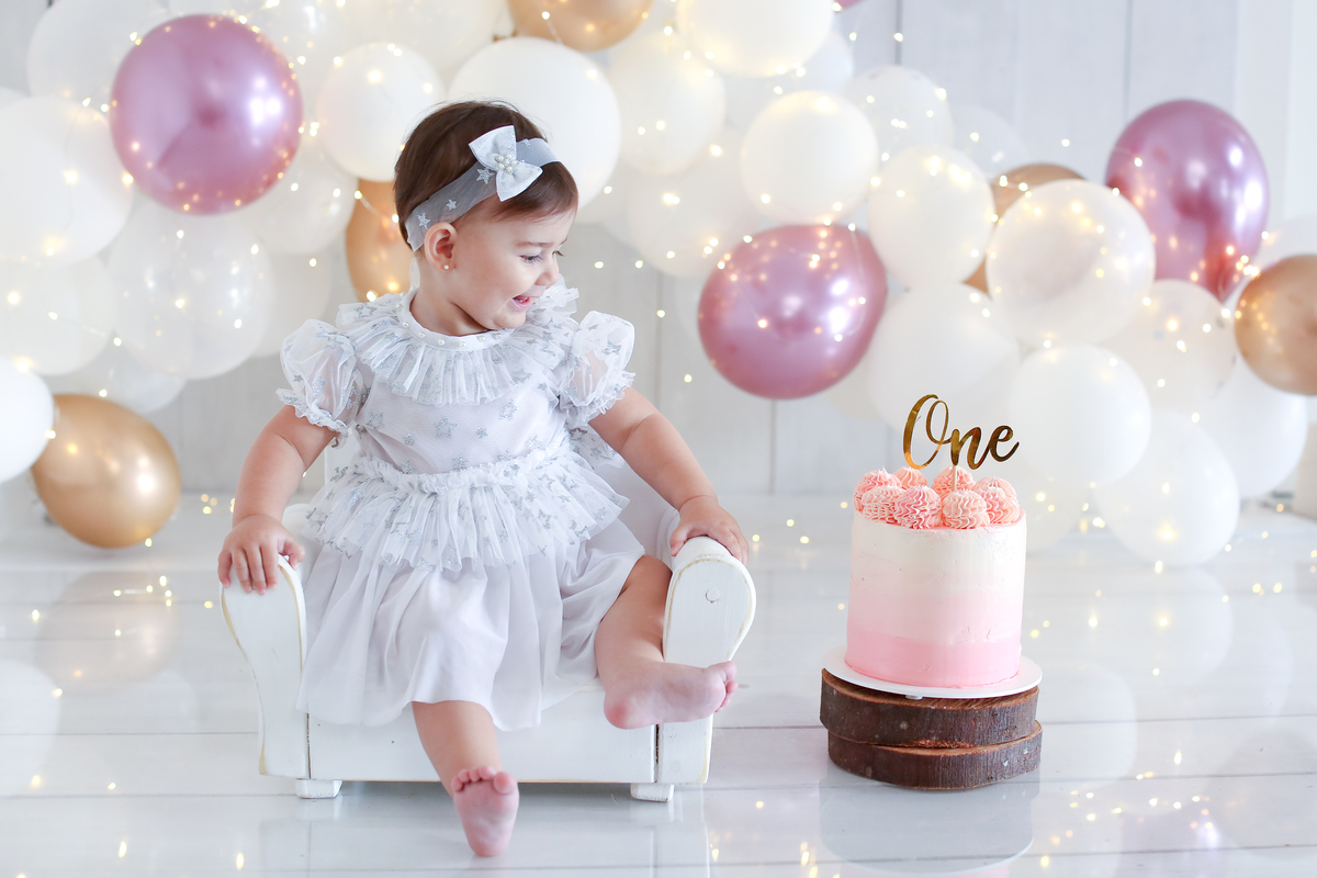 smashthecake-ensaiodobolo-ensaio1ano-1ano-granjaviana-cotia-sp-osasco-fotografiagranjaviana-cleidianyribeirofotografia-ensaiofotografico-estudiocotia-ensaiodobolo-ensaiocombexigas-ensaioinfantil-ensaiofotografico-ensaiocleidiany-fotografiagranjaviana-sp