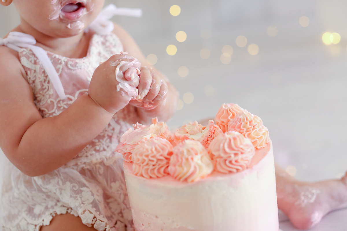 smashthecake-ensaiodobolo-ensaio1ano-1ano-granjaviana-cotia-sp-osasco-fotografiagranjaviana-cleidianyribeirofotografia-ensaiofotografico-estudiocotia-ensaiodobolo-ensaiocombexigas-ensaioinfantil-ensaiofotografico-ensaiocleidiany-fotografiagranjaviana-sp