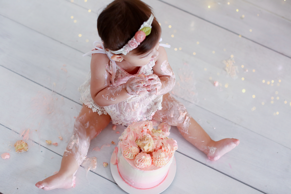 smashthecake-ensaiodobolo-ensaio1ano-1ano-granjaviana-cotia-sp-osasco-fotografiagranjaviana-cleidianyribeirofotografia-ensaiofotografico-estudiocotia-ensaiodobolo-ensaiocombexigas-ensaioinfantil-ensaiofotografico-ensaiocleidiany-fotografiagranjaviana-sp