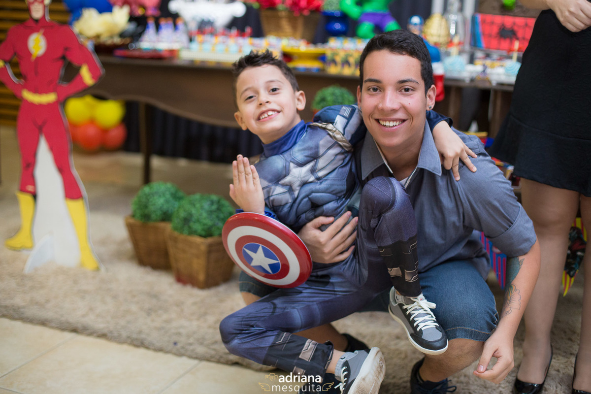 aniversário adriana mesquita festa guerra civil