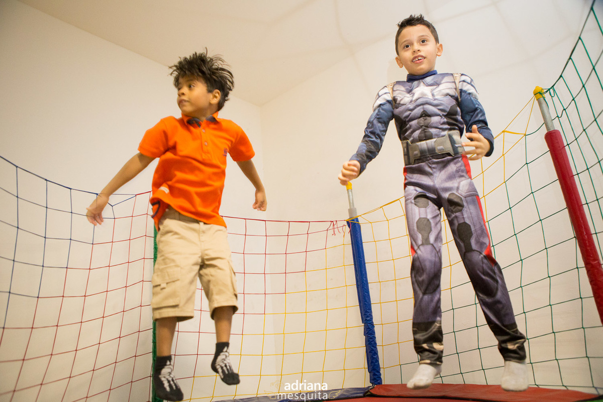 aniversário adriana mesquita festa guerra civil