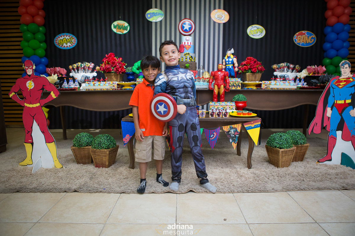 aniversário adriana mesquita festa guerra civil