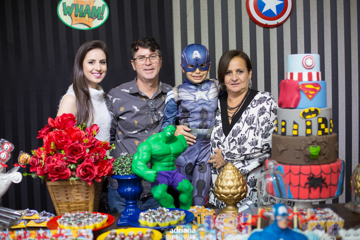 aniversário adriana mesquita festa guerra civil