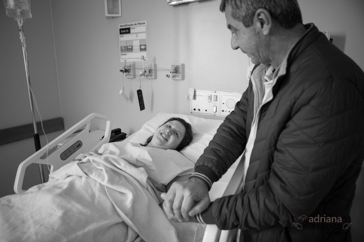 Nascimento da Naira, parto registrado no Hospital Santa Genoveva pela fotografa Adriana Mesquita