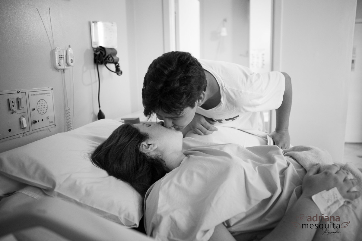 Nascimento da Naira, parto registrado no Hospital Santa Genoveva pela fotografa Adriana Mesquita