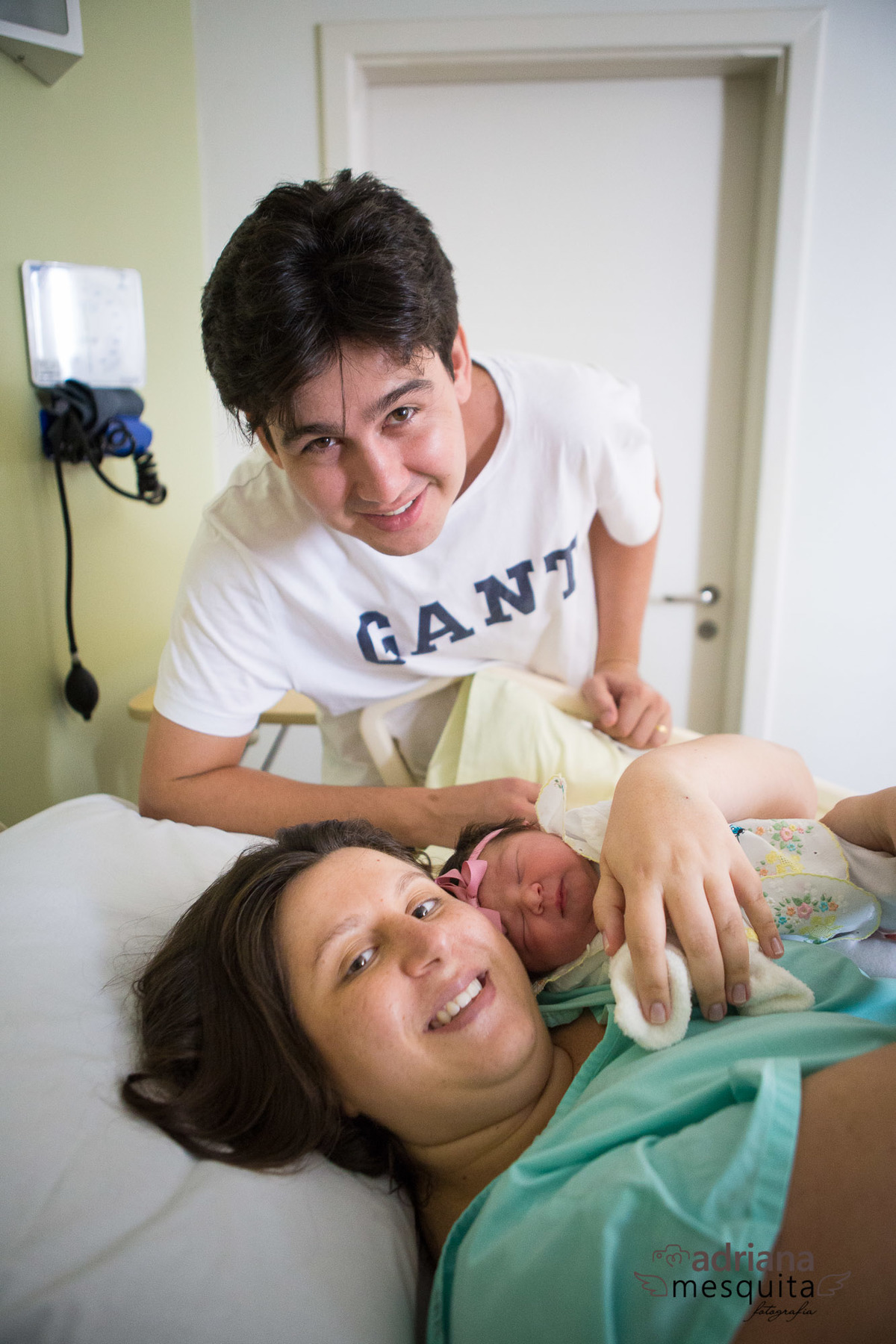 Nascimento da Naira, parto registrado no Hospital Santa Genoveva pela fotografa Adriana Mesquita