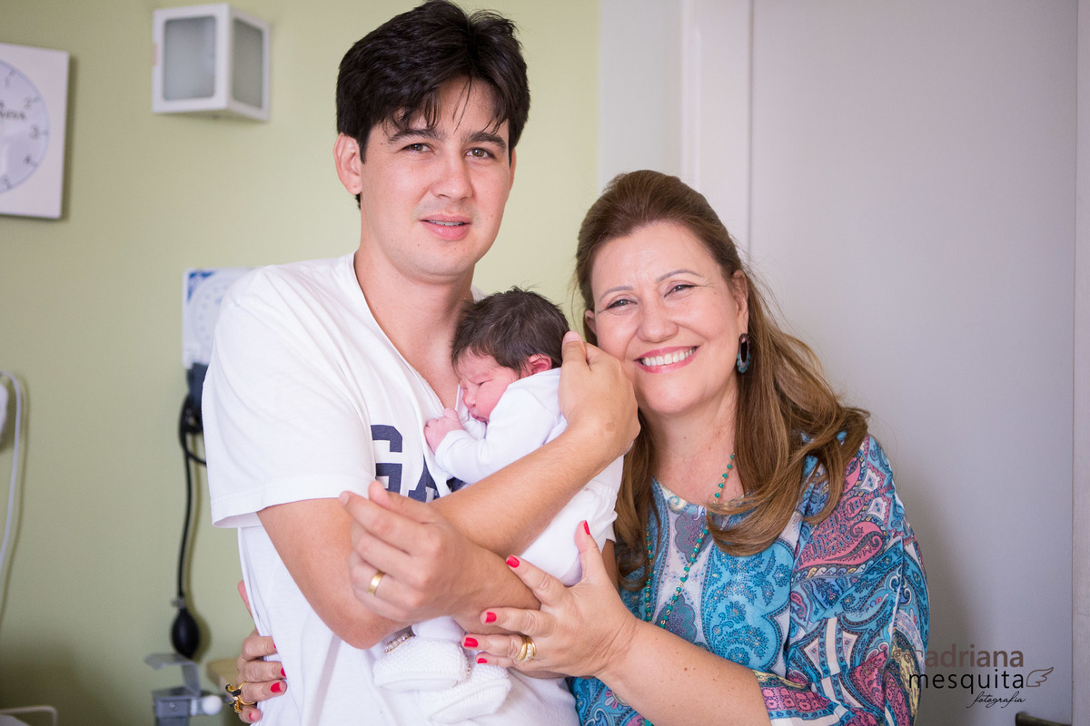 Nascimento da Naira, parto registrado no Hospital Santa Genoveva pela fotografa Adriana Mesquita