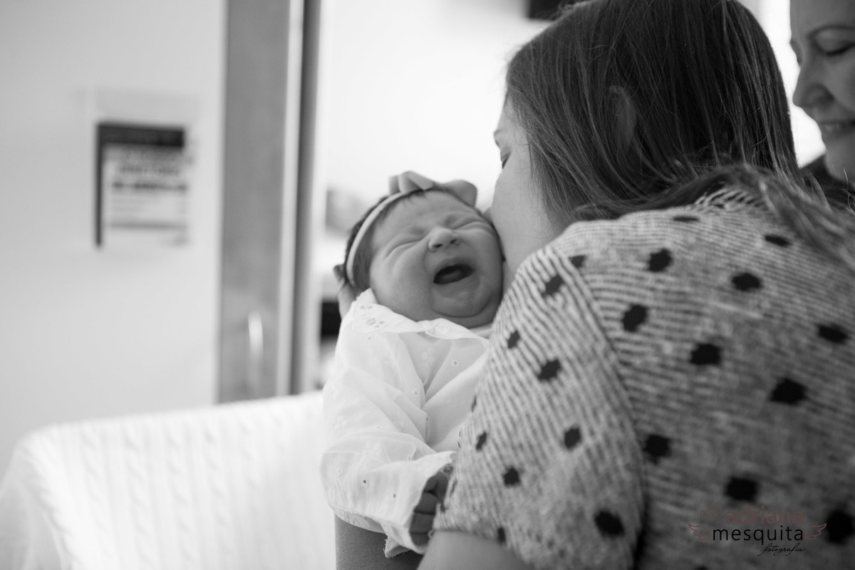 Nascimento da Naira, parto registrado no Hospital Santa Genoveva pela fotografa Adriana Mesquita
