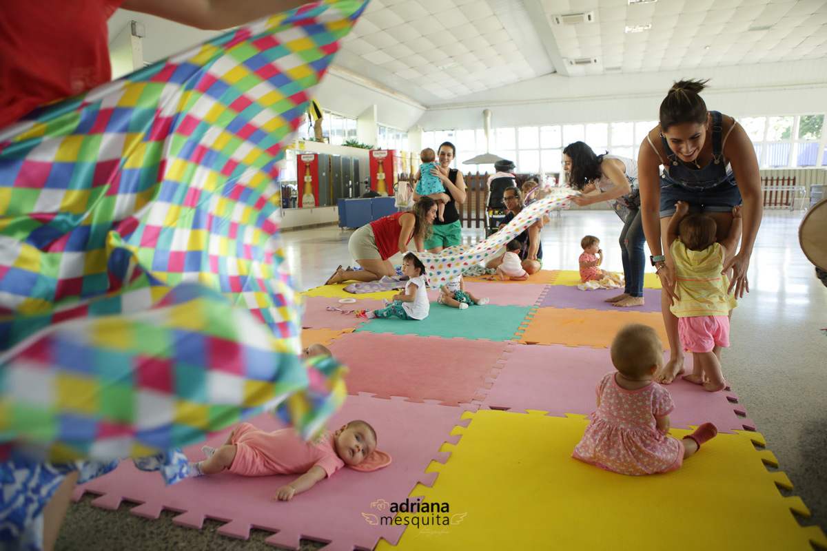 dança com bebês praia clube adriana mesquita