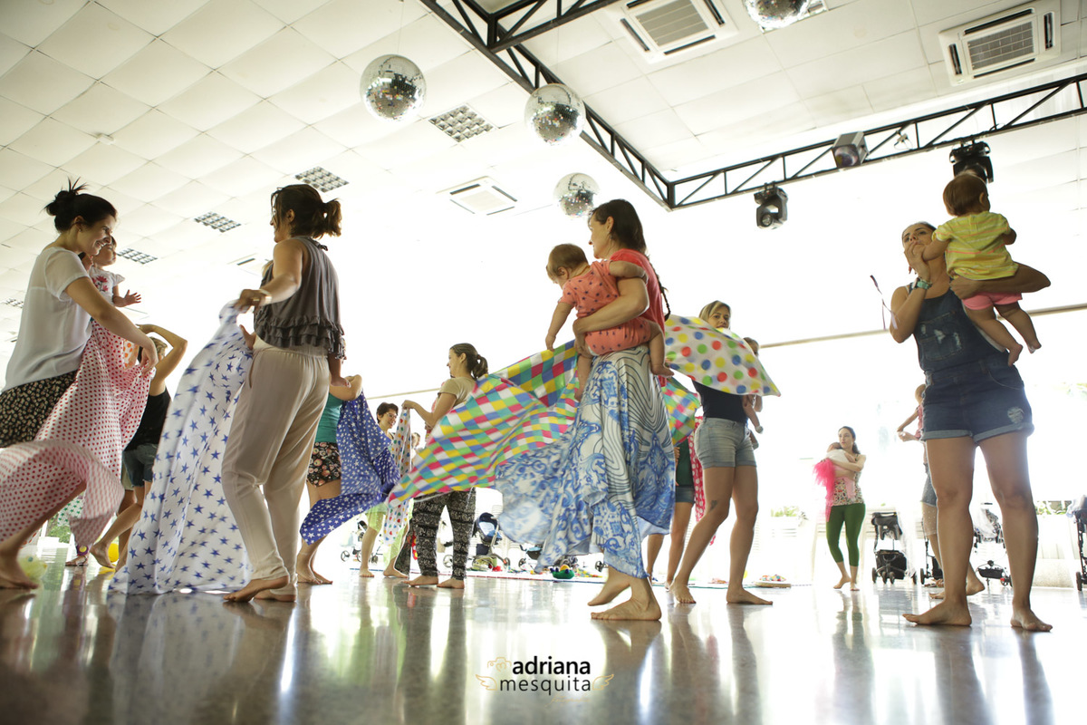 dança com bebês praia clube adriana mesquita