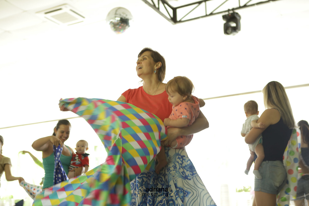 dança com bebês praia clube adriana mesquita
