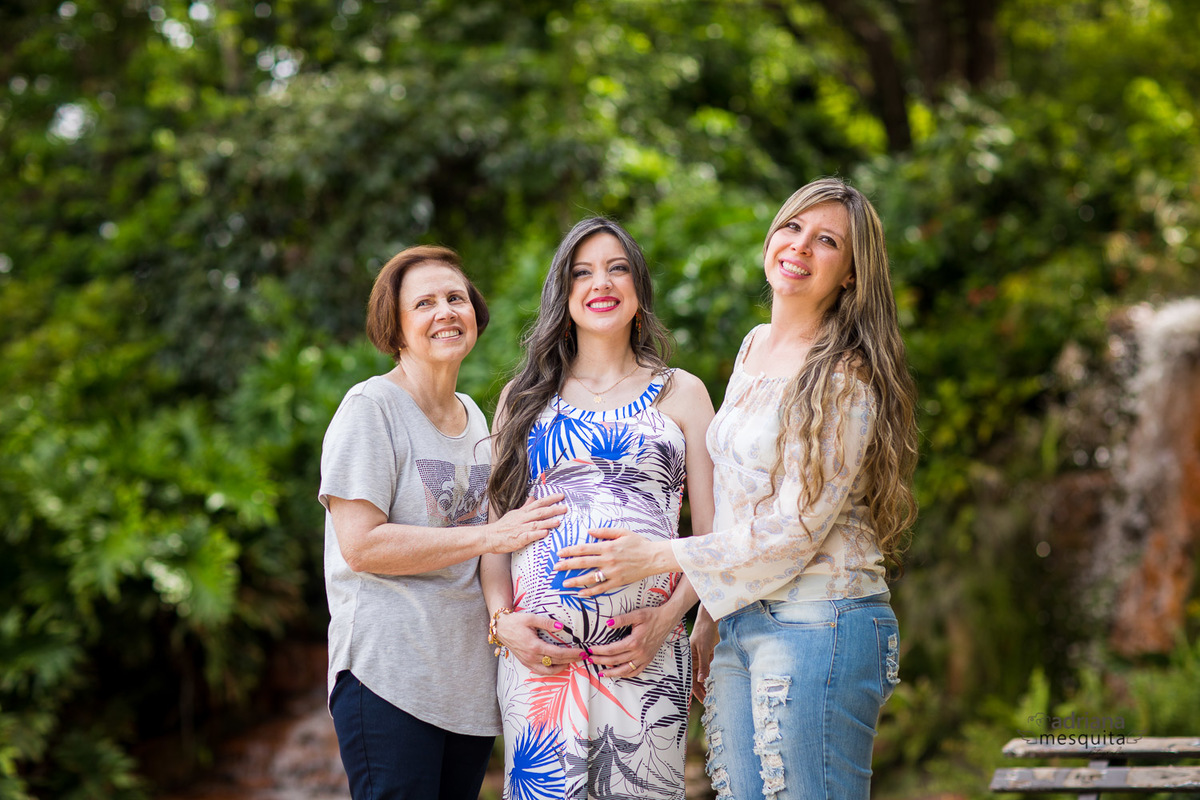 Ensaio Gestante da Luana e Gabriel no Praia Clube, registro pela fotografa de Familia Adriana Mesquita 