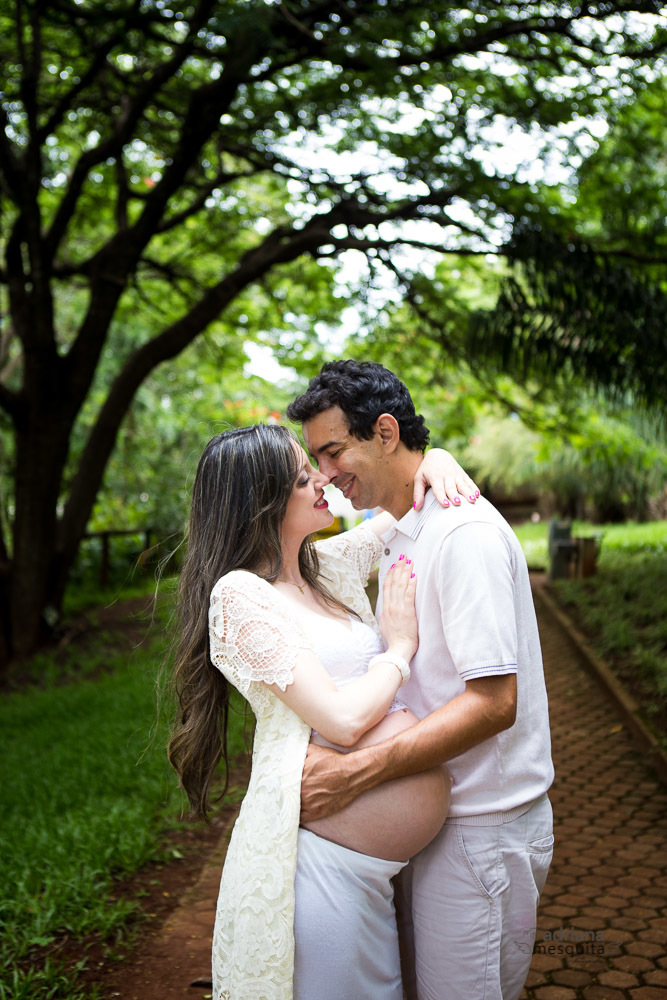Ensaio Gestante da Luana e Gabriel no Praia Clube, registro pela fotografa de Familia Adriana Mesquita 
