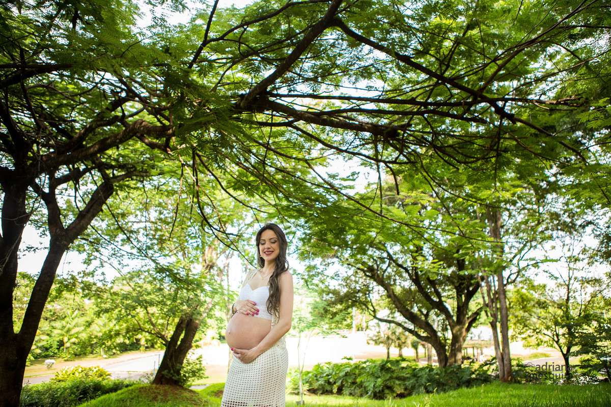 Ensaio Gestante da Luana e Gabriel no Praia Clube, registro pela fotografa de Familia Adriana Mesquita 