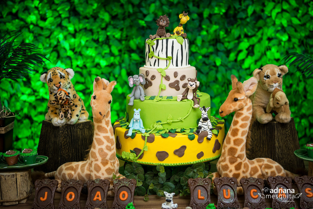 Aniversário do João Lucas ao estilo Safari by a fotografo Adriana Mesquita
