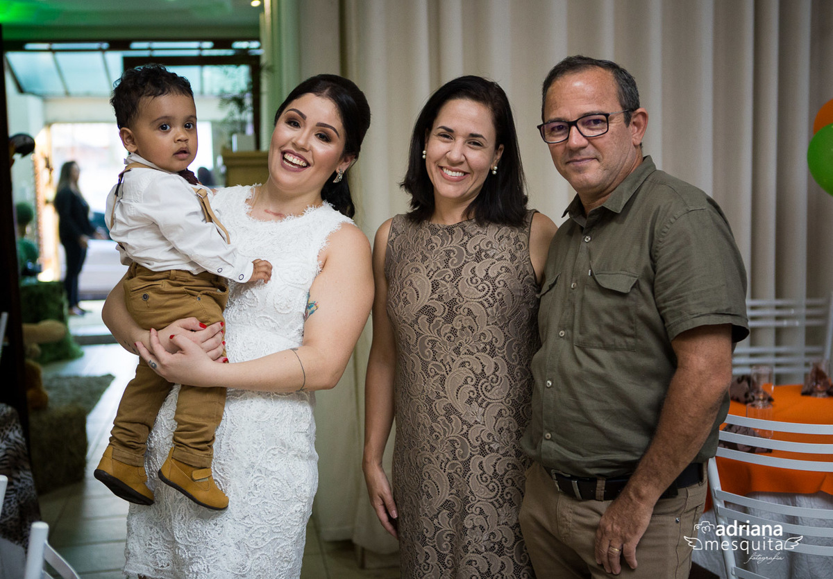 Aniversário do João Lucas ao estilo Safari by a fotografo Adriana Mesquita