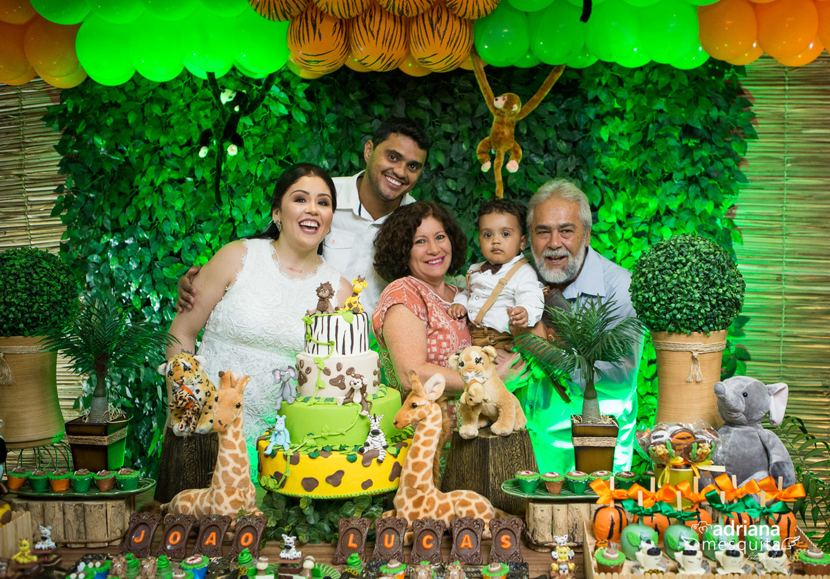 Aniversário do João Lucas ao estilo Safari by a fotografo Adriana Mesquita