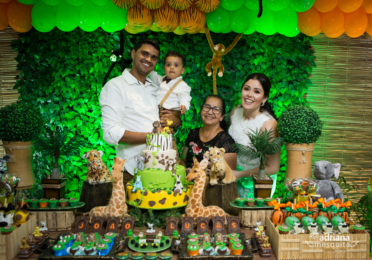 Aniversário do João Lucas ao estilo Safari by a fotografo Adriana Mesquita