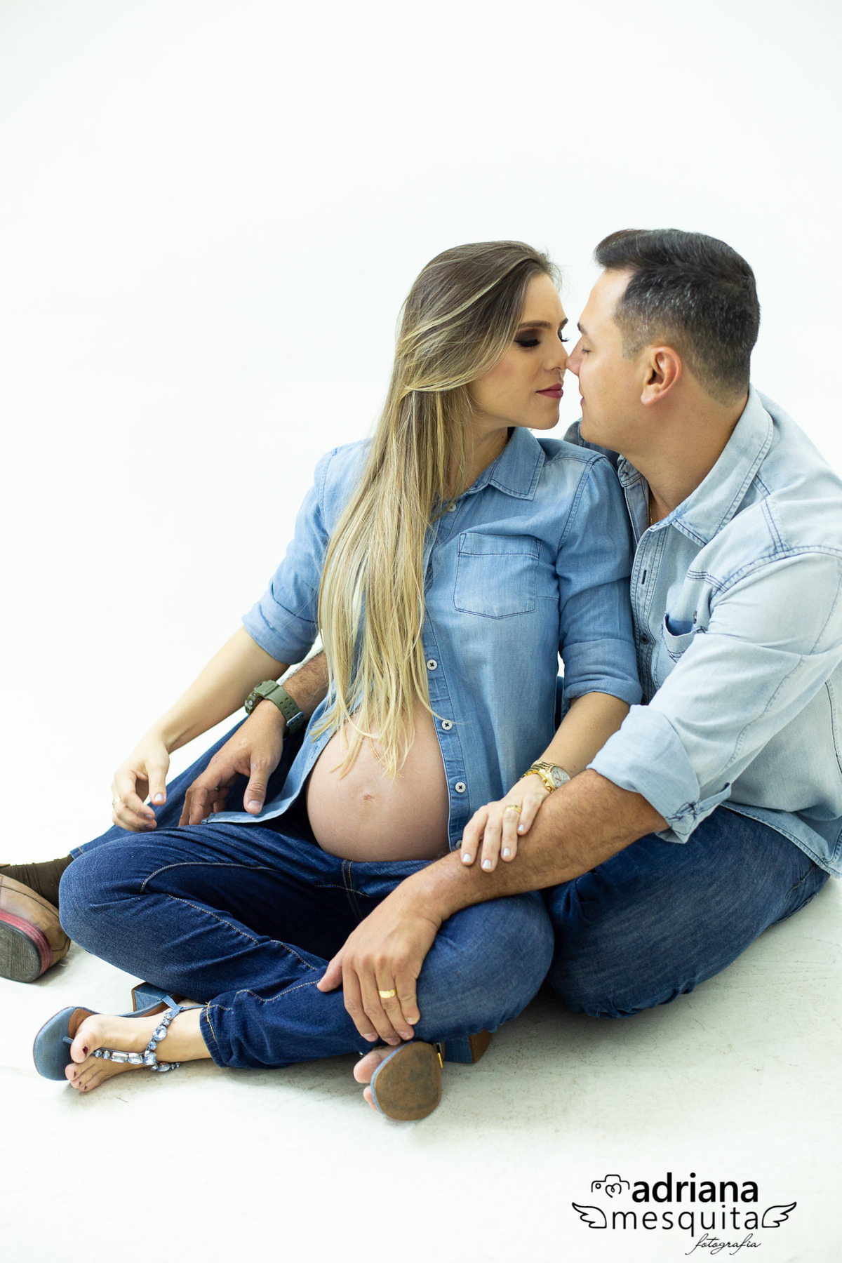 Casal com camisa Jeans