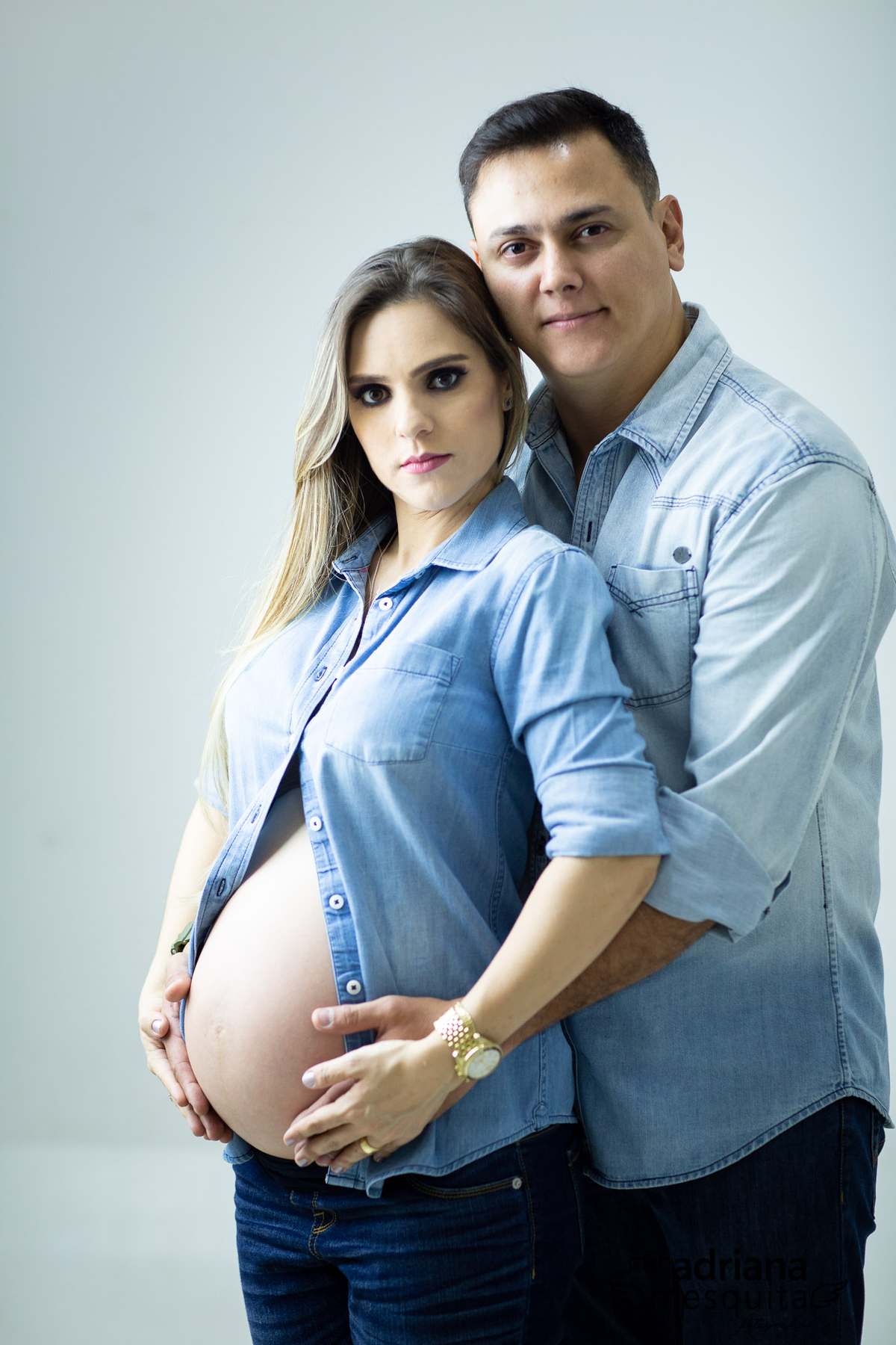 Look Jeans para o ensaio em estudio