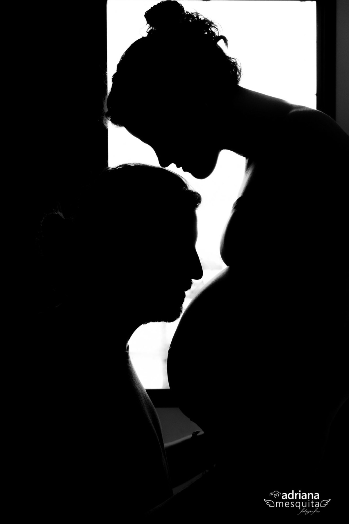 ensaio de gestante em casa com Cecilia e Marcelo, registro da fotografa Adriana Mesquita