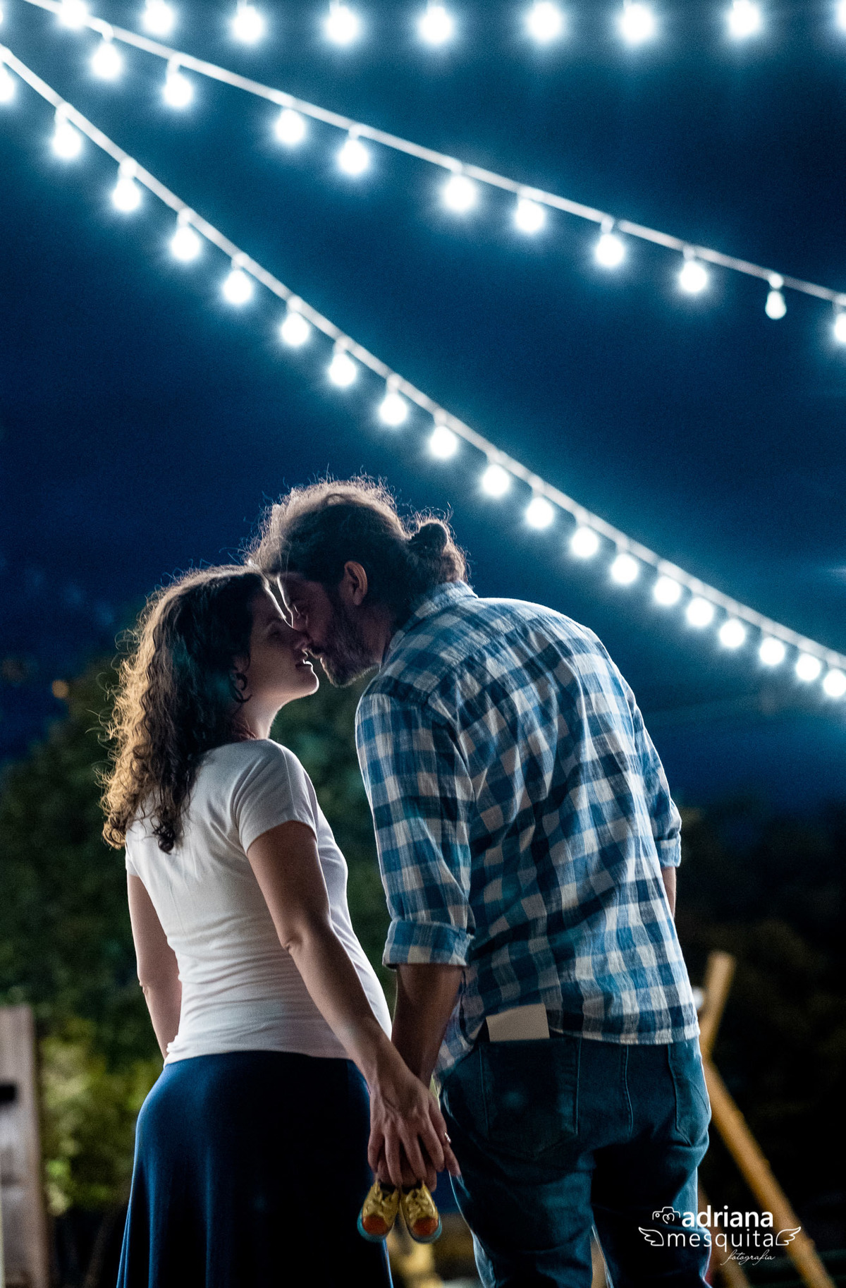 ensaio de gestante em casa com Cecilia e Marcelo, registro da fotografa Adriana Mesquita