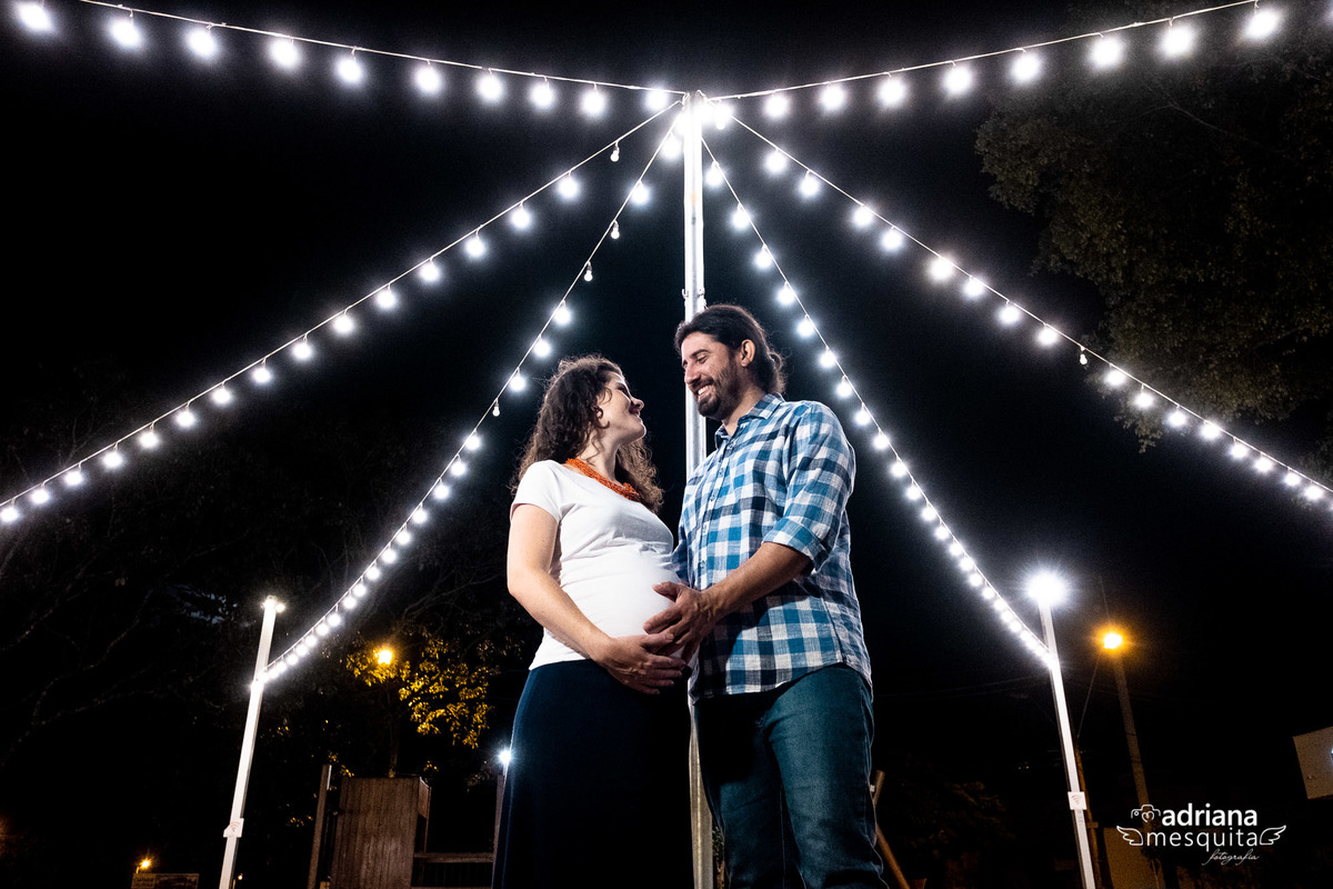 ensaio de gestante em casa com Cecilia e Marcelo, registro da fotografa Adriana Mesquita