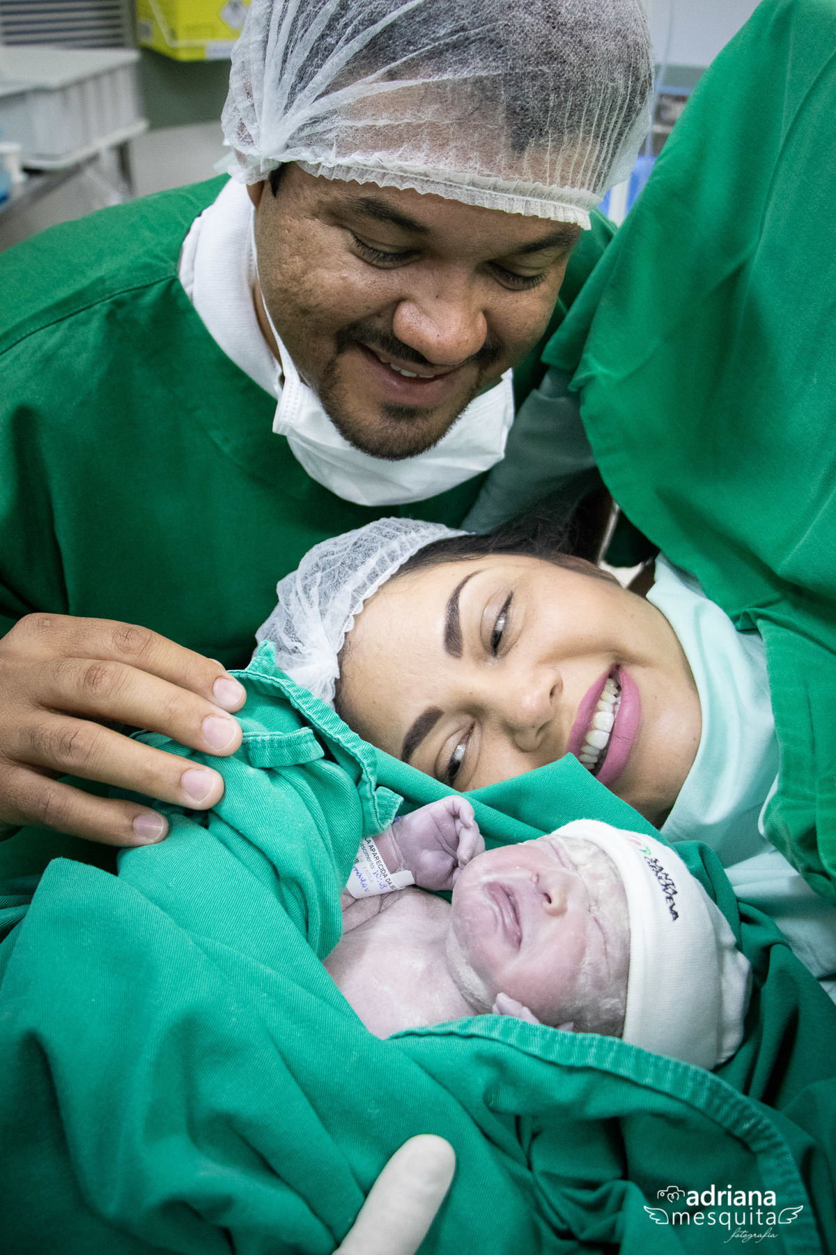 Fotografa Adriana Mesquita registrando o parto do Luis Gustavo
