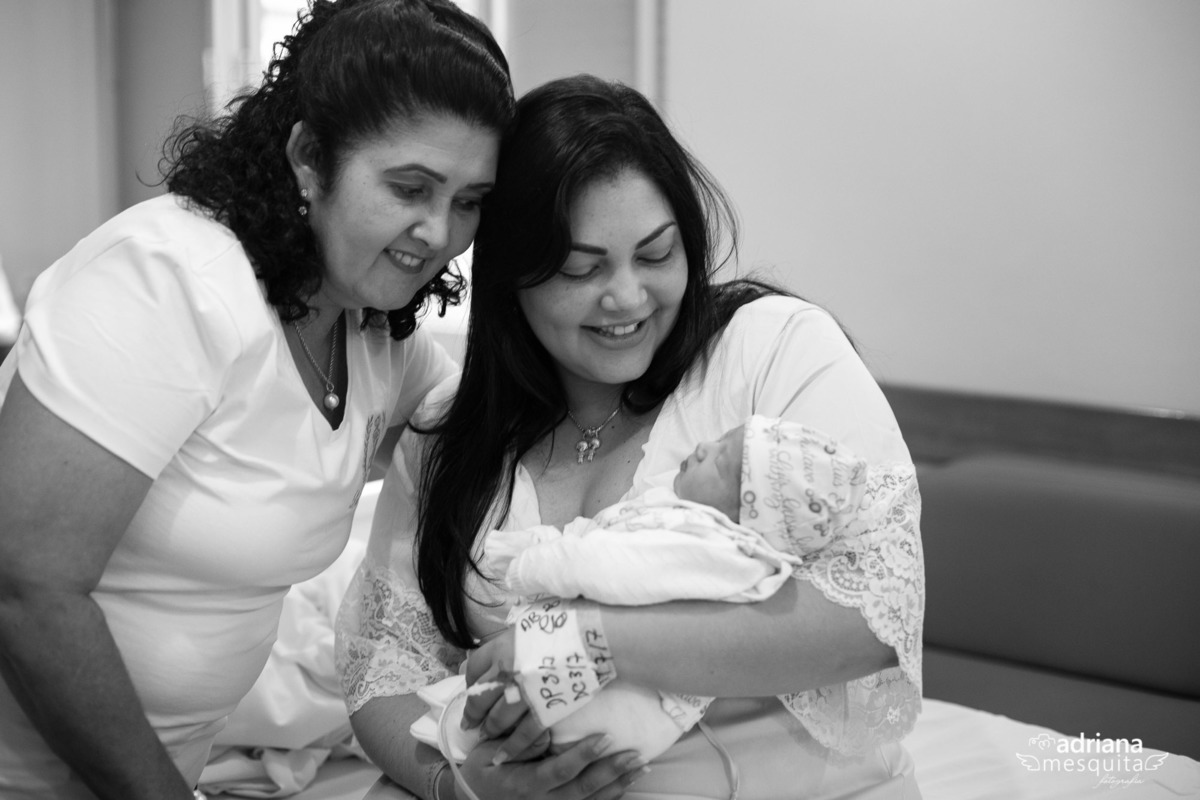 Fotografa Adriana Mesquita registrando o parto do Luis Gustavo