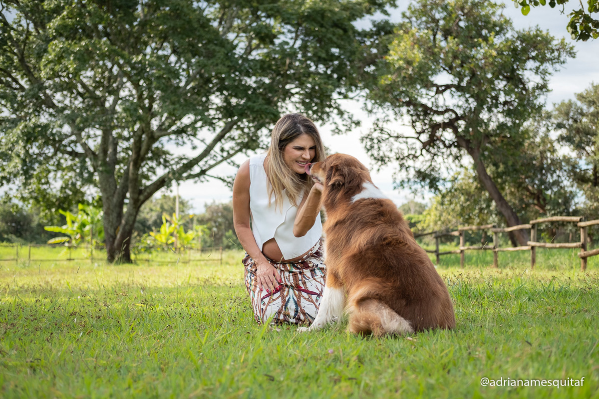 ensaio gestante ao ar livre com pet doce espera flávia e gustavo - estela