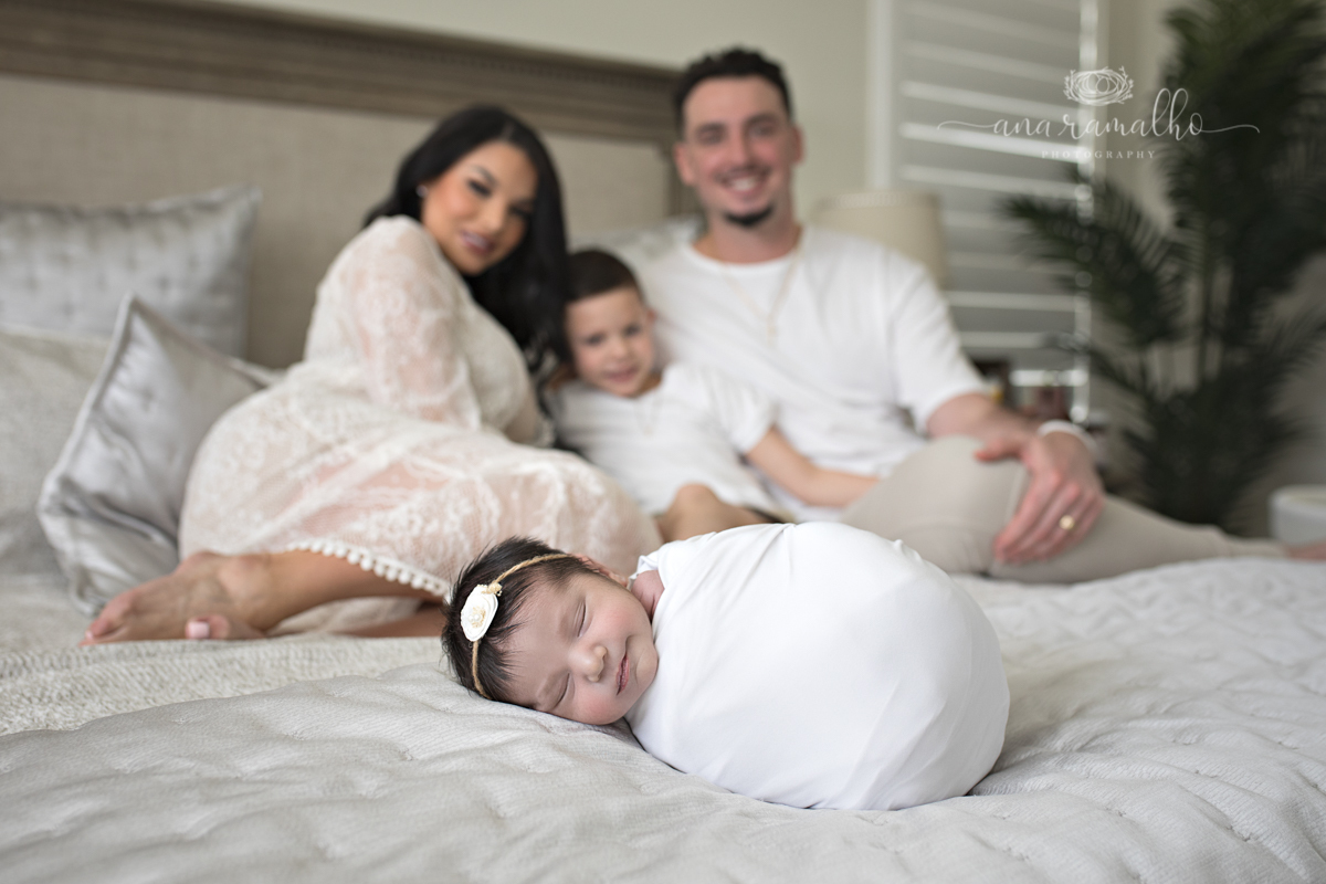 Ayla-newborn-photo-session-denver-inhome-photo-shoot