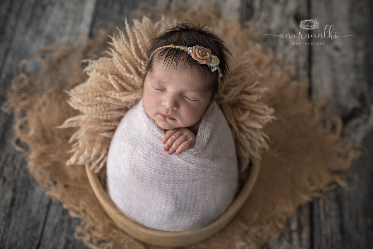 Ayla-newborn-photo-session-denver-inhome-photo-shoot