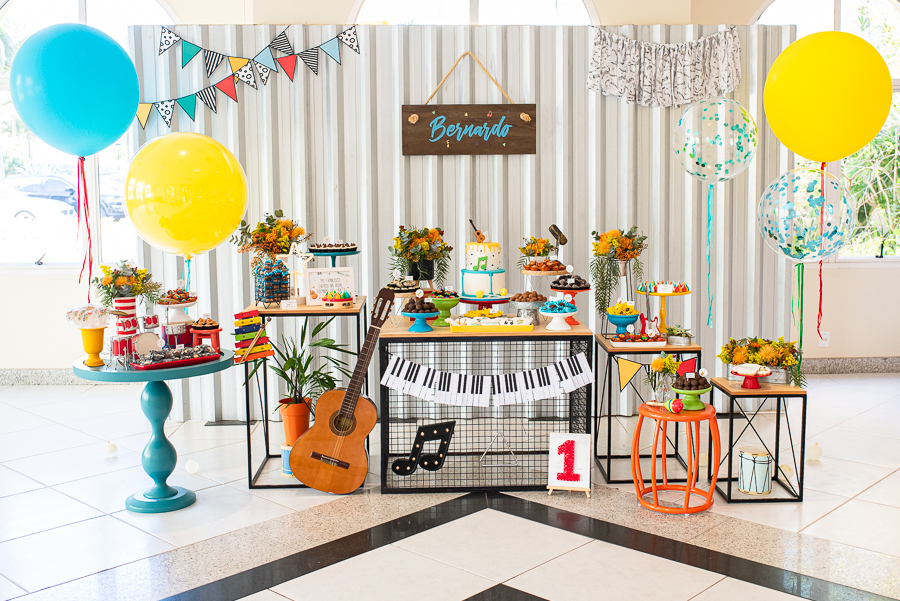 Foto da decoração tema música - melancia faz a festa