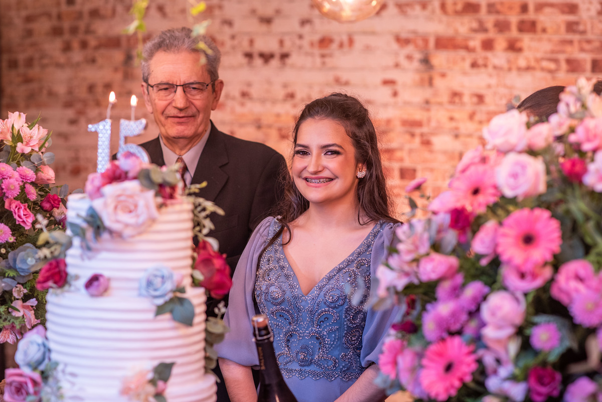 bolo aniversario 15 anos