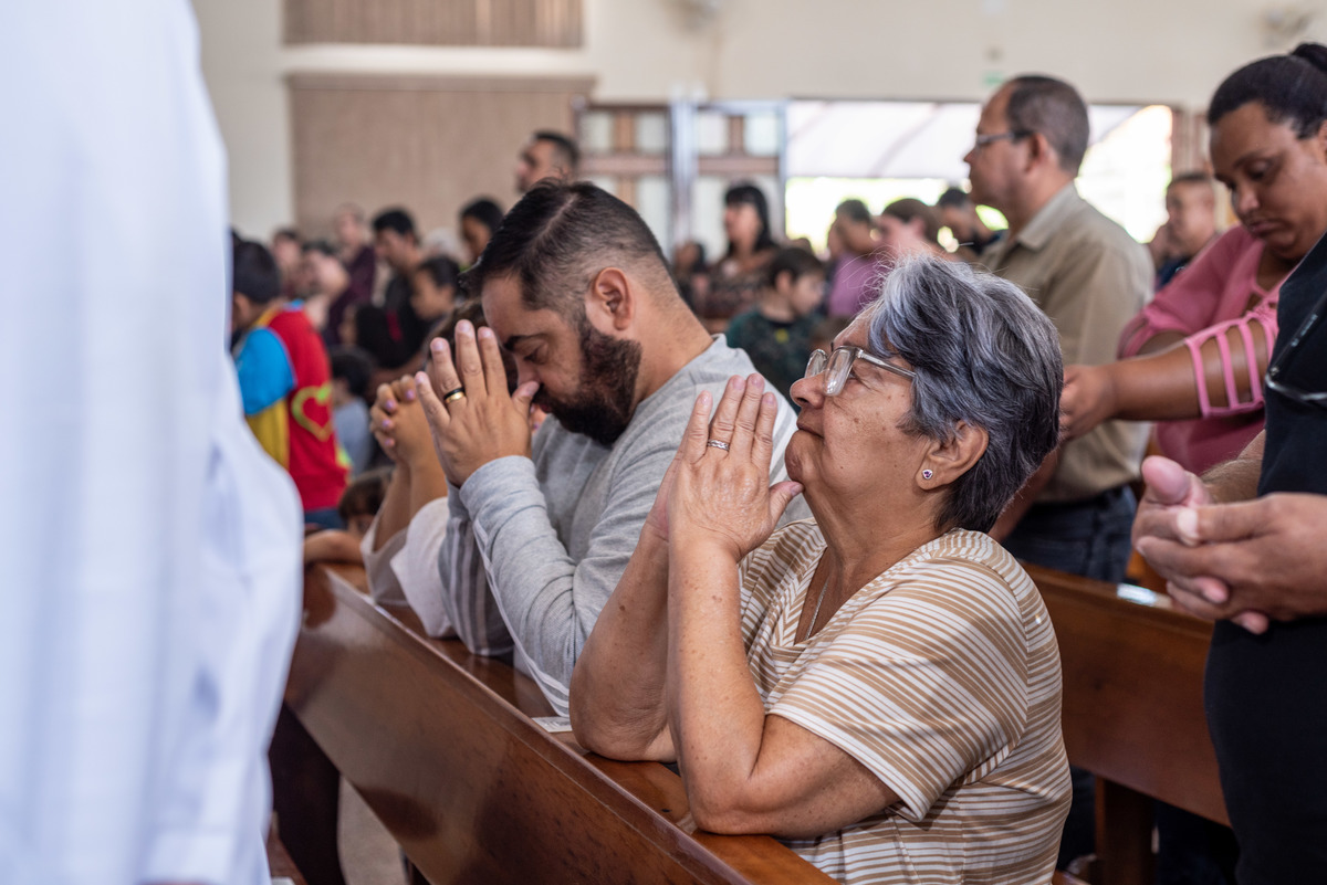 Oração no Santuário Frei Galvão